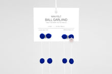 BALL GARLAND