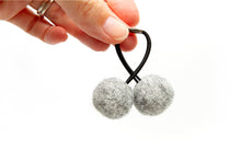 FELT BALL HAIR BOBBLE