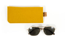 GLASSES SLEEVE