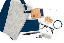 GLASSES SLEEVE