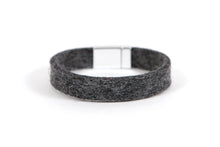 THICK FELT BRACELET