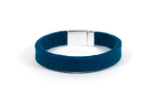 THICK FELT BRACELET