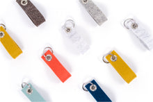 LOOP KEY CHAIN