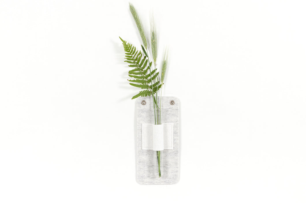 WALL MOUNTED STEM VASE