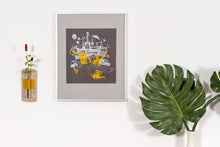 WALL MOUNTED STEM VASE