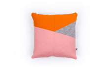 QUILTED PILLOW